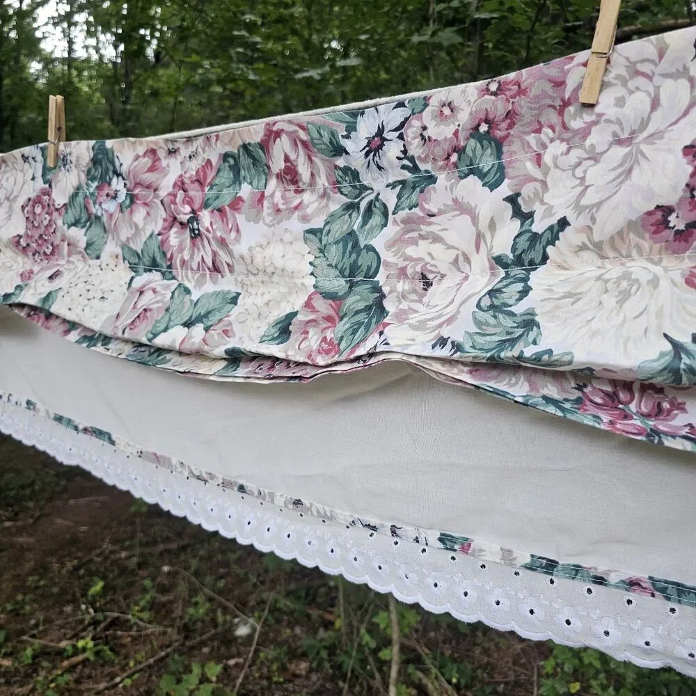 Vintage Cottagecore Pink Rose Floral Curtain Valance | Eyelet Lace | 100% Cotton